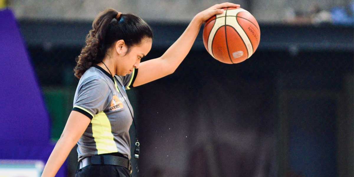 Wasit Basket asal Timika, Theysa Nohany Siku. Foto: Dokumentasi pribadi
